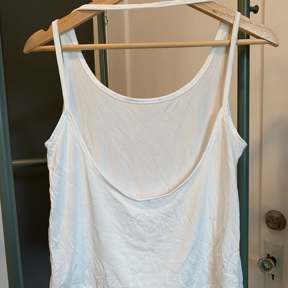 EUC NVGTN White Flow Tank